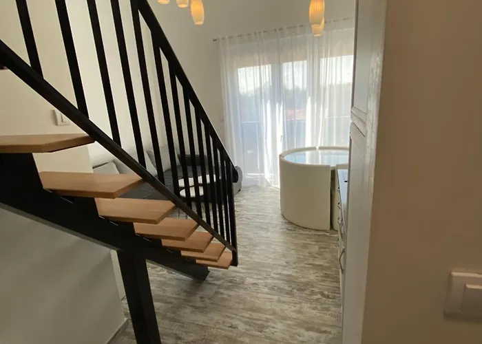 Leona F3 * Divčibare