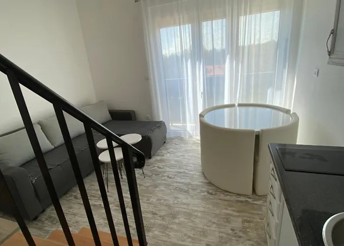 Leona F3 * Divčibare